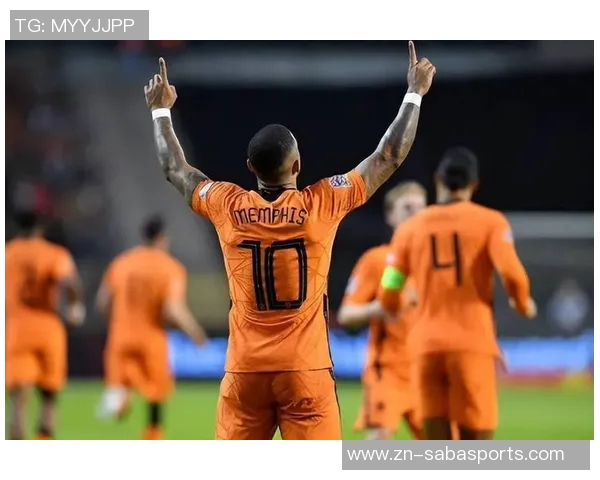 德佩在荷兰国家队创下54球35助的辉煌纪录双双领跑队史榜单