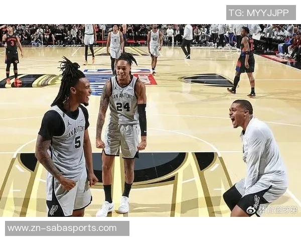 苏群点评马刺表现出色但仍显稚嫩尼克斯下半场展现拼搏精神与强硬防守