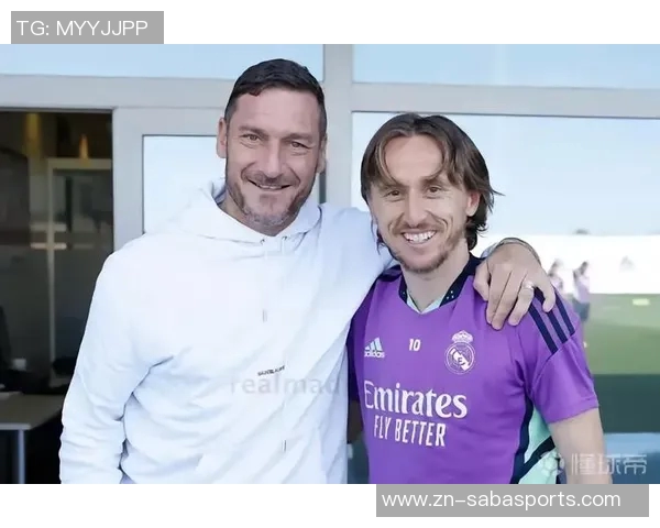 名宿称帕斯兼具巴乔风范与托蒂气质适合在伯纳乌展现才华