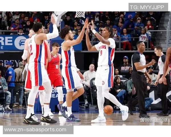 小卡明日评估投篮训练状态后将决定是否出战活塞比赛